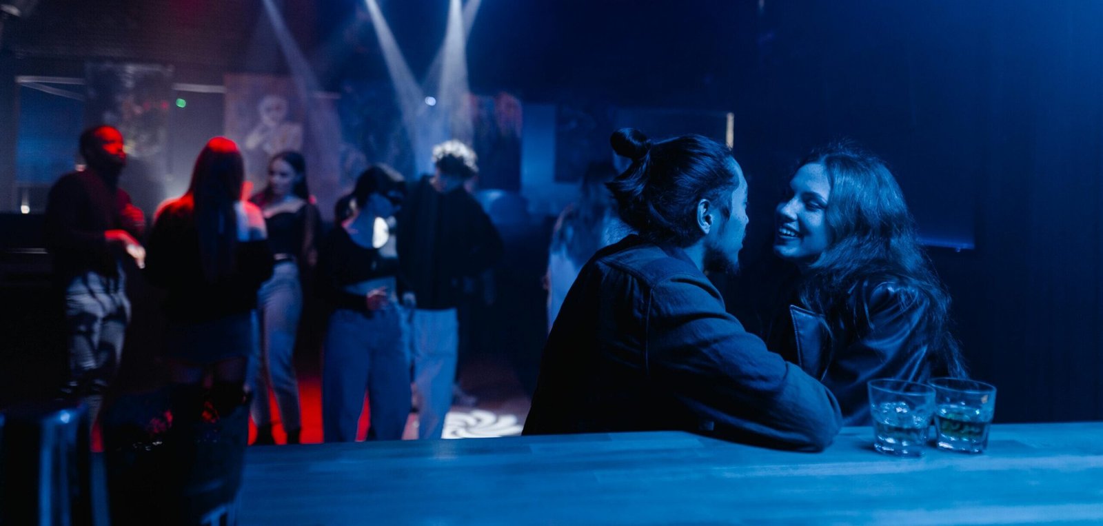 How to Flirt Without Being Awkward – Build Confidence and Start Leading the Vibe
